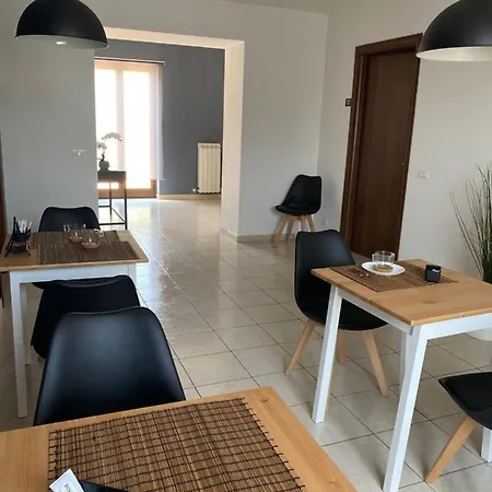 Home B&B Bed & Breakfast 3*