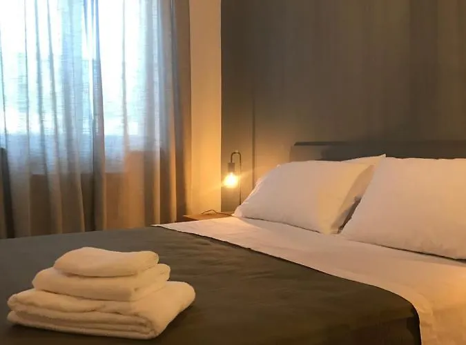 Home B&B Alojamento de Acomodação e Pequeno-almoço 3*