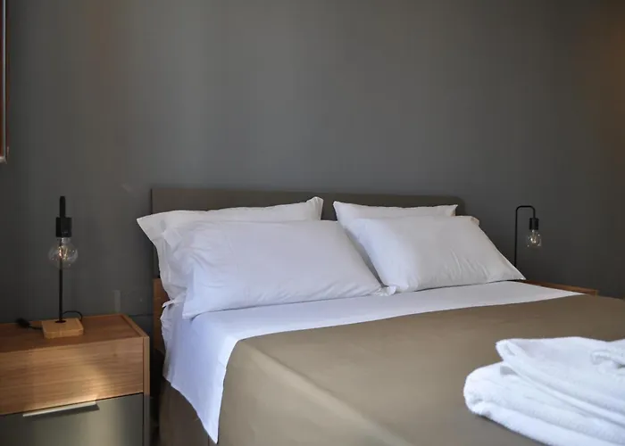 Home B&B Alojamento de Acomodação e Pequeno-almoço 3*